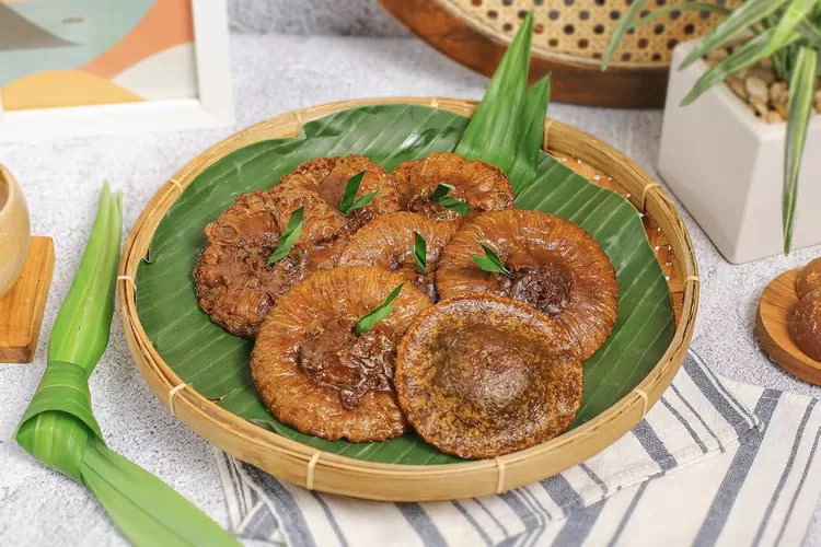 Kue Cucur Jajanan Paling Diminati Warga Lokal dan Non-Lokal