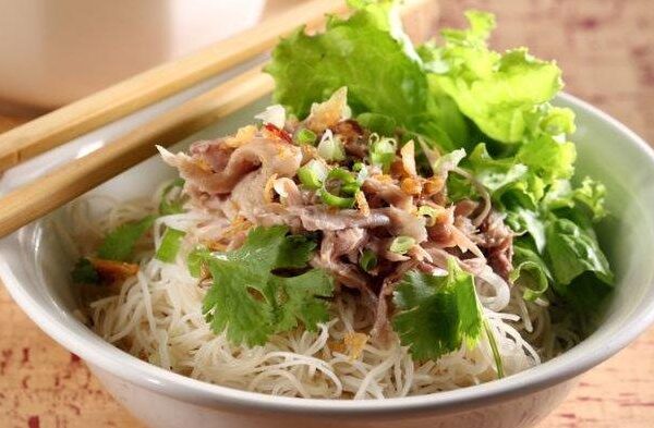 Resep Bihun Bebek Menu Terbaik Saat Imlek 2024