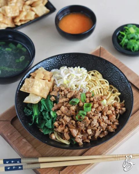 Resep Mie Ayam Bangka Dengan Kuah Kaldu Yang Gurih