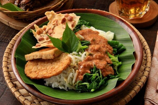 Resep Pecel Madiun Dengan Segala Kenikmatannya