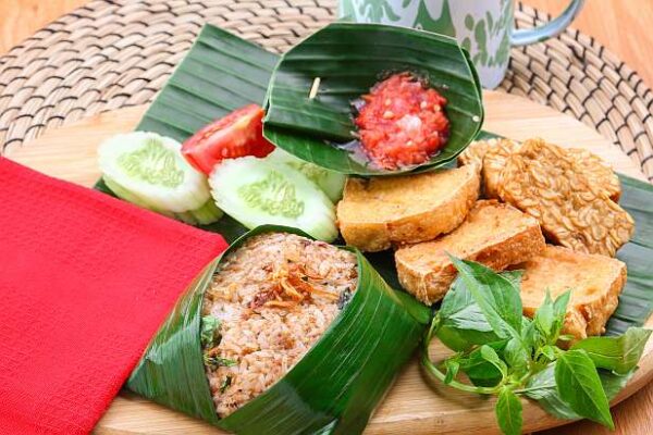 Resep Nasi Tutug Oncom Khas Sunda dengan Rasa Menggiurkan