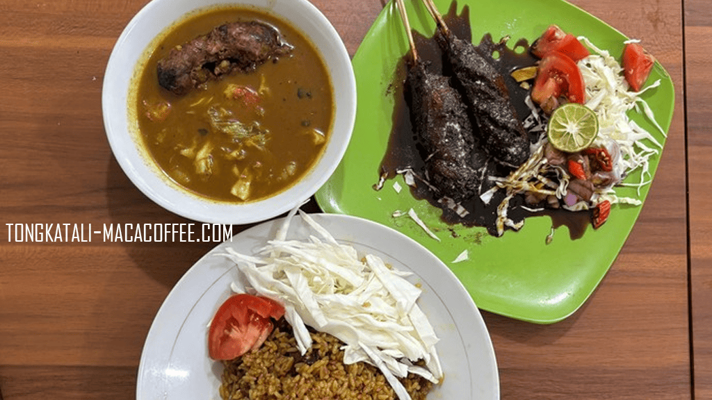Lembut Beraroma, Ini Sate Buntel Khas Solo Cengkareng